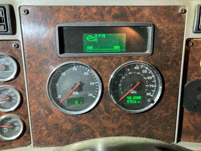 Kenworth T370 Instrument Panel Cluster