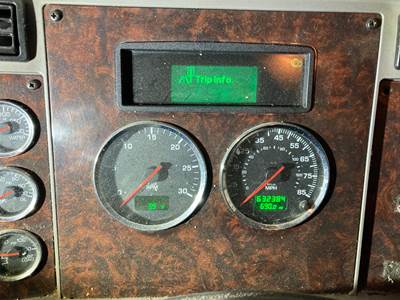Kenworth T370 Instrument Panel Cluster