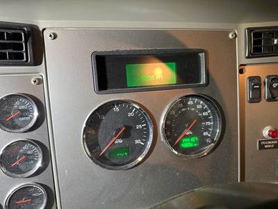 Kenworth T370 Instrument Panel Cluster