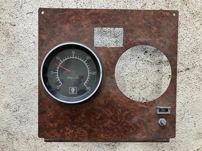 Kenworth T600 Instrument Panel Cluster