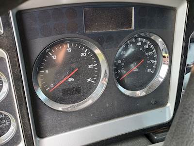Kenworth T660 Instrument Panel Cluster