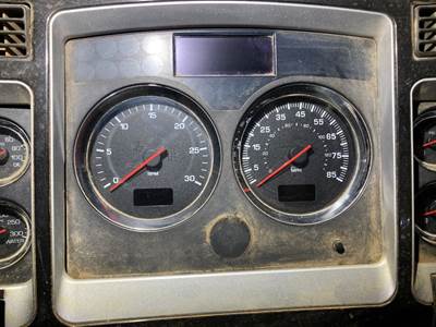 Kenworth T660 Instrument Panel Cluster