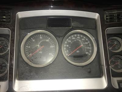 Kenworth T660 Instrument Panel Cluster