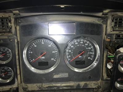 Kenworth T660 Instrument Panel Cluster