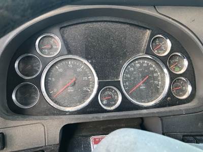 Kenworth T680 Instrument Panel Cluster