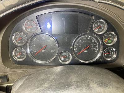 Kenworth T680 Instrument Panel Cluster