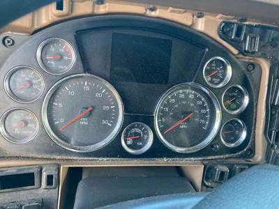 Kenworth T680 Instrument Panel Cluster
