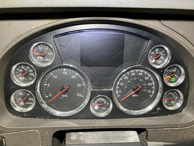 Kenworth T680 Instrument Panel Cluster