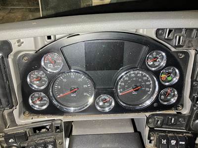 Kenworth T680 Instrument Panel Cluster