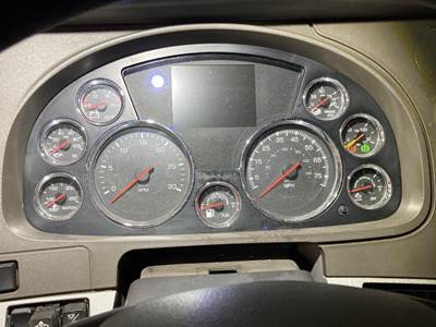 Kenworth T680 Instrument Panel Cluster