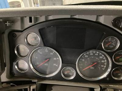 Kenworth T680 Instrument Panel Cluster