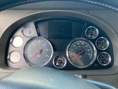 Kenworth T680 Instrument Panel Cluster