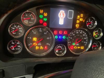 Kenworth T680 Instrument Panel Cluster