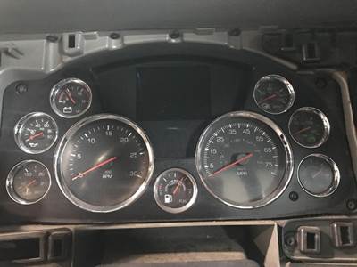 Kenworth T680 Instrument Panel Cluster