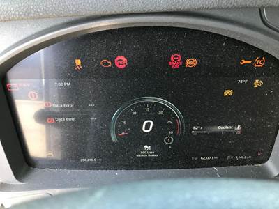 Kenworth T680 Instrument Panel Cluster