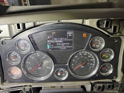 Kenworth T680 Instrument Panel Cluster