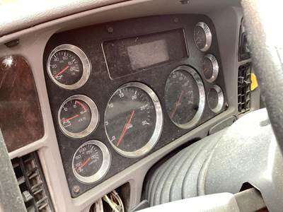 Kenworth T700 Instrument Panel Cluster