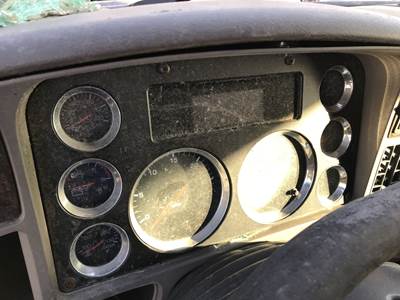 Kenworth T700 Instrument Panel Cluster
