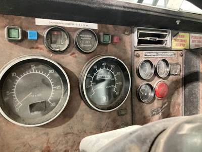 Kenworth T800 Instrument Panel Cluster