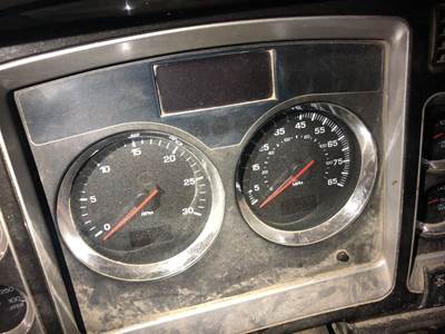 Kenworth T800 Instrument Panel Cluster
