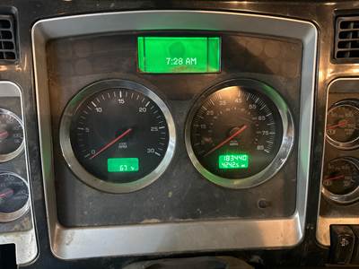 Kenworth T800 Instrument Panel Cluster