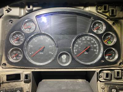 Kenworth T880 Instrument Panel Cluster