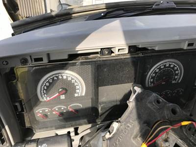 Mack AN (ANTHEM) Instrument Panel Cluster