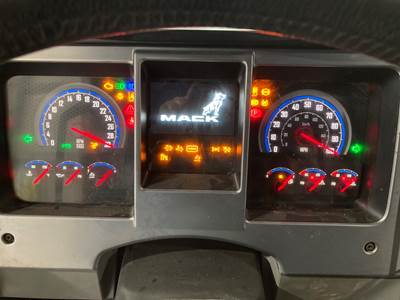 Mack AN (ANTHEM) Instrument Panel Cluster