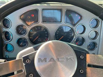 Mack CXU Instrument Panel Cluster