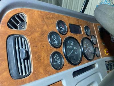 Peterbilt 367 Instrument Panel Cluster