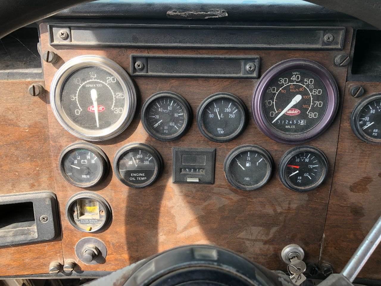 1989 Peterbilt 377 Instrument Panel Cluster For Sale Des Moines, IA 25424451