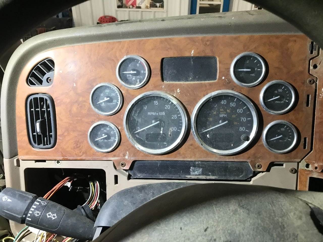 2007 Peterbilt 386 Instrument Panel Cluster For Sale Sioux Falls, SD