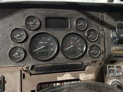 Peterbilt 386 Instrument Panel Cluster