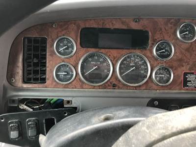 Peterbilt 387 Instrument Panel Cluster