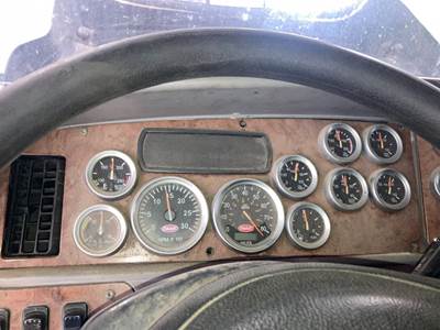 Peterbilt 387 Instrument Panel Cluster