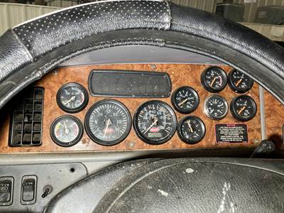 Peterbilt 387 Instrument Panel Cluster
