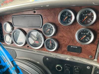 Peterbilt 387 Instrument Panel Cluster