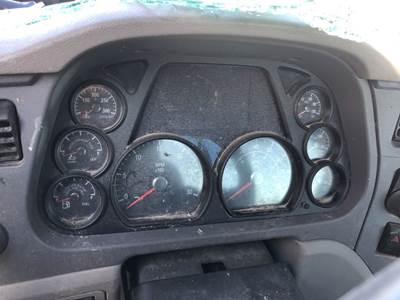 Peterbilt 579 Instrument Panel Cluster