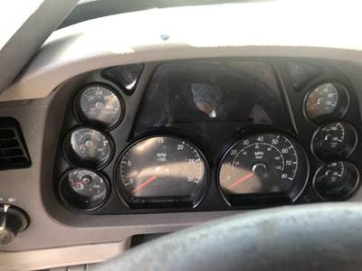 Peterbilt 579 Instrument Panel Cluster
