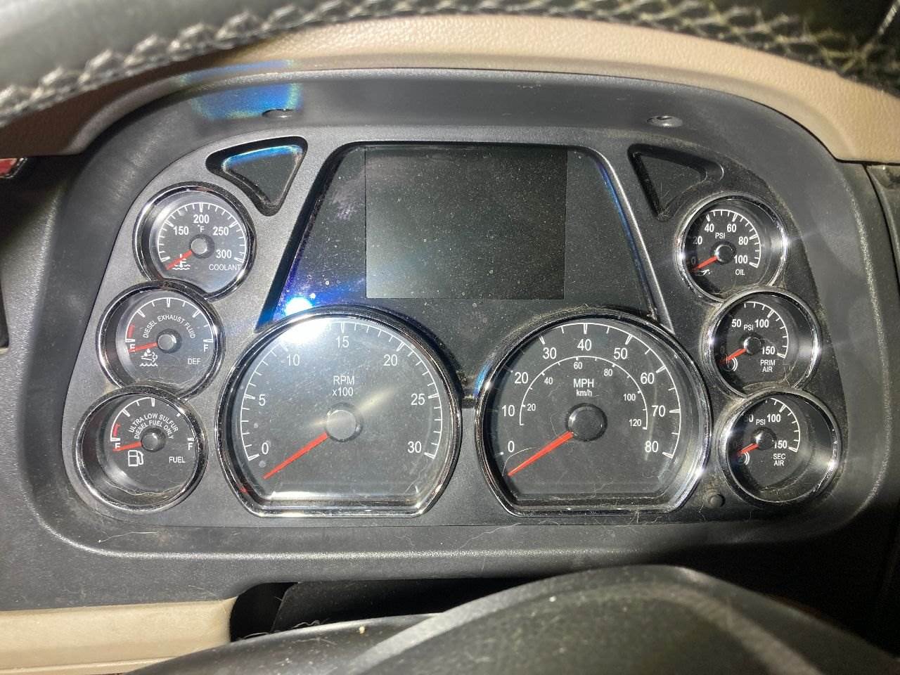 2019 Peterbilt 579 Instrument Panel Cluster For Sale Sioux Falls, SD