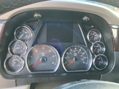 Peterbilt 579 Instrument Panel Cluster