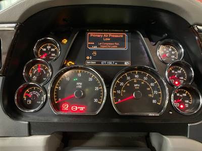 Peterbilt 579 Instrument Panel Cluster