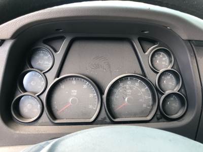 Peterbilt 579 Instrument Panel Cluster