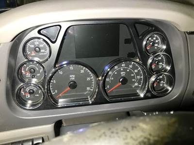 Peterbilt 579 Instrument Panel Cluster