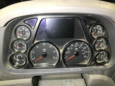 Peterbilt 579 Instrument Panel Cluster