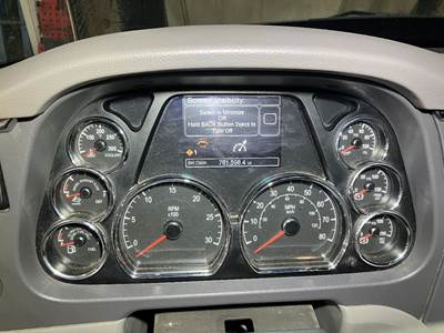 Peterbilt 579 Instrument Panel Cluster