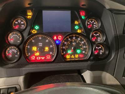 Peterbilt 579 Instrument Panel Cluster