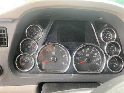 Peterbilt 579 Instrument Panel Cluster