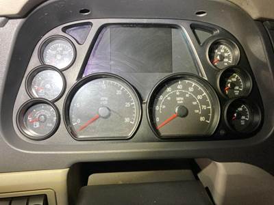 Peterbilt 579 Instrument Panel Cluster