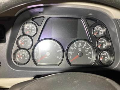 Peterbilt 579 Instrument Panel Cluster